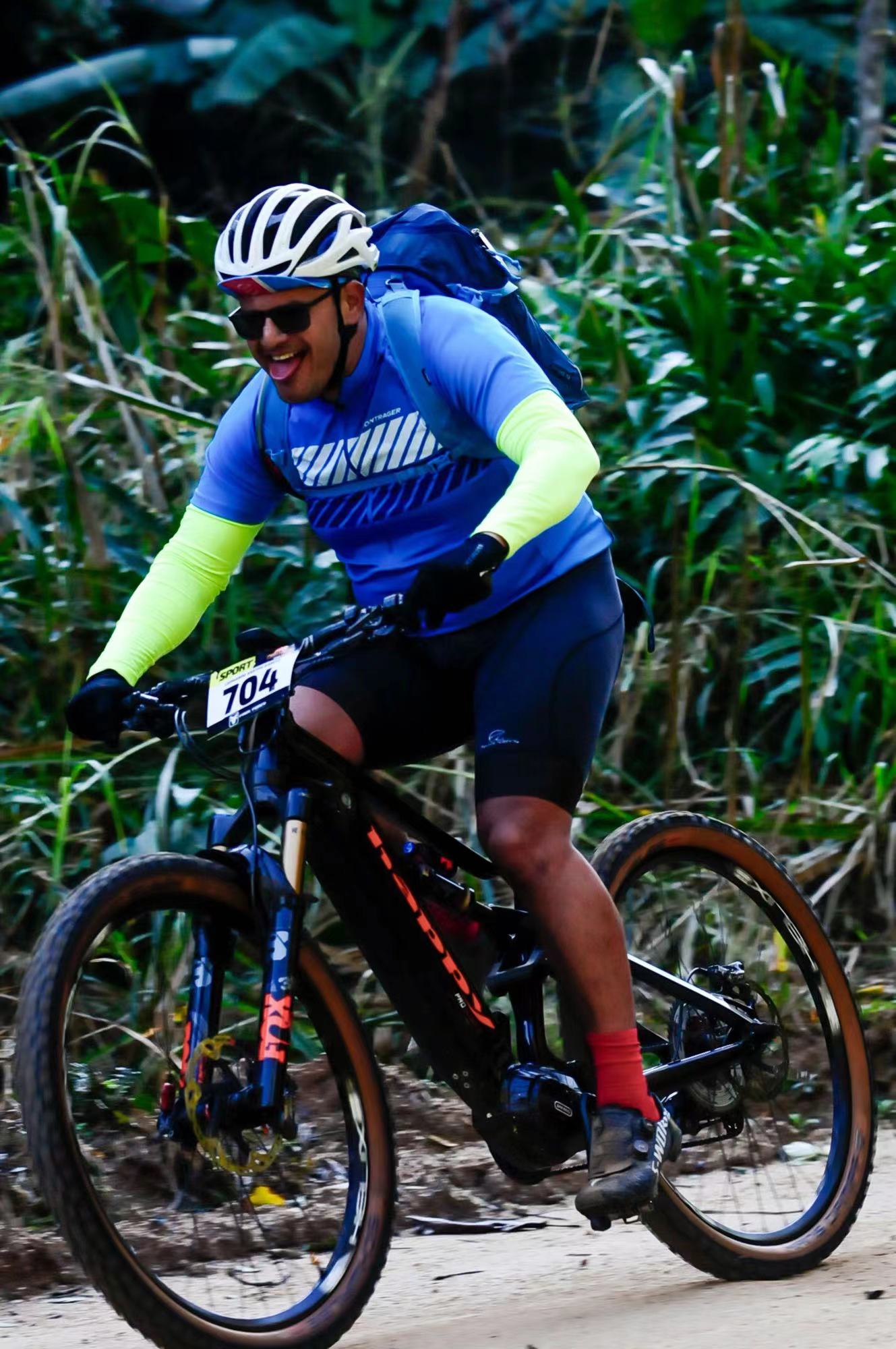 f6b245903d5d239fc63f0fa40b5cf1c