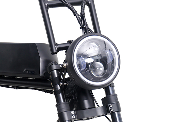 FRONT LIGHT -