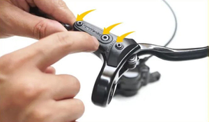 screws on the brake level.jpg