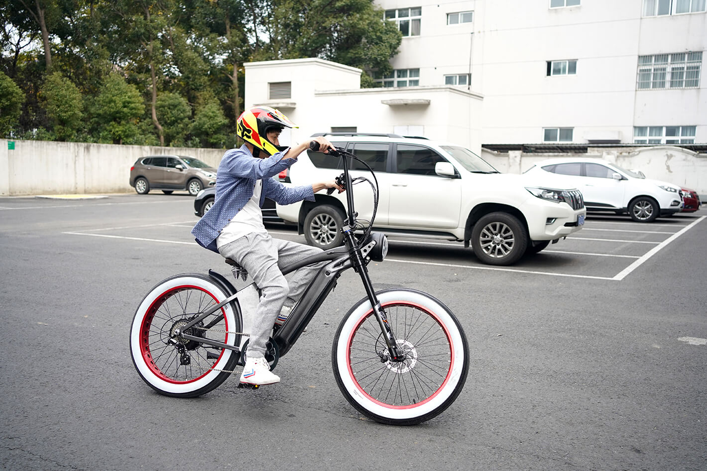 test ride-Cruiser Classic-Plus Ebike